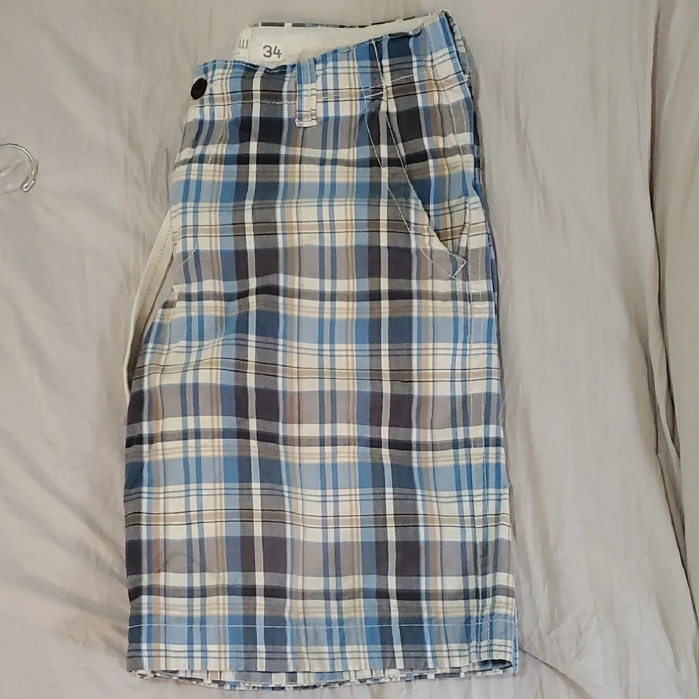 Aeropostal Plaid Blue/Tan Mens sz 34
